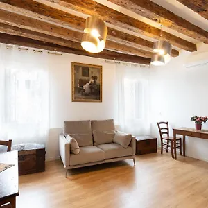 Favola A Appartement